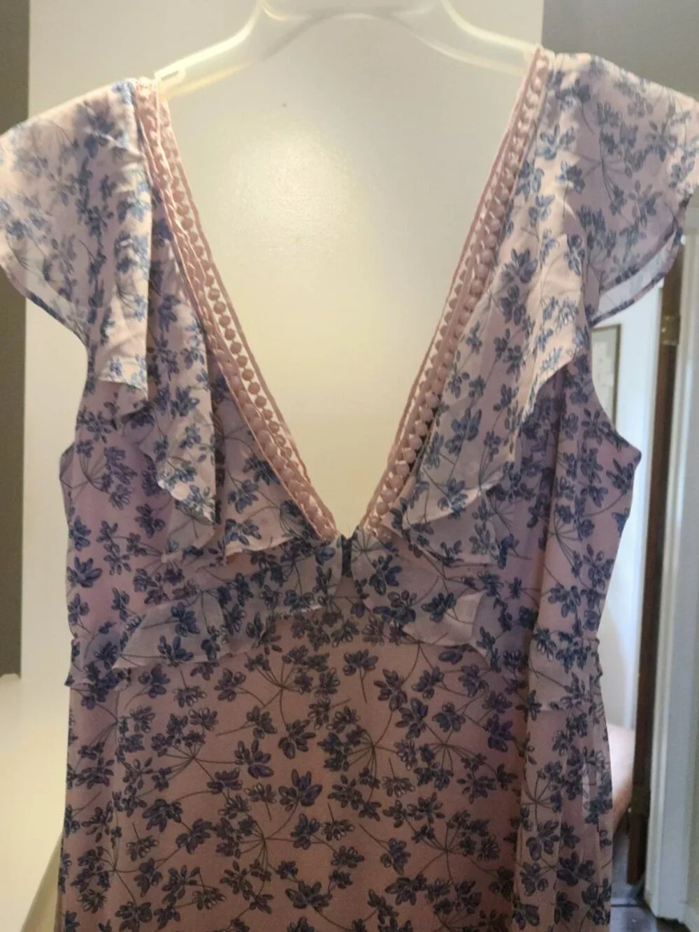 Lulu's Floral V-Neck Maxi Dress